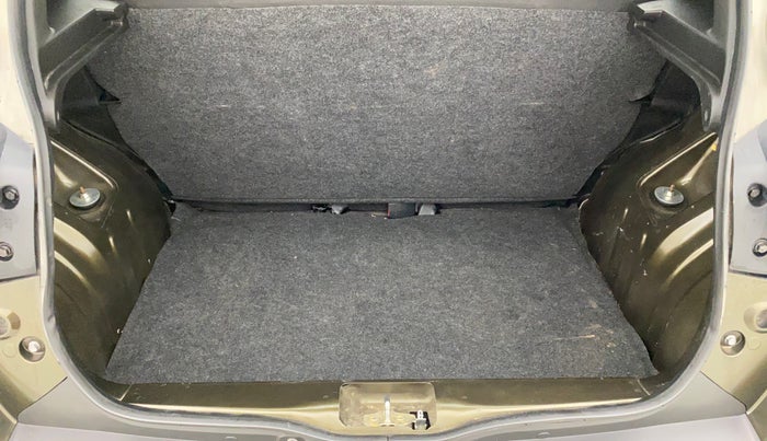 2022 Renault Kwid RXT 0.8, Petrol, Manual, 8,150 km, Boot Inside