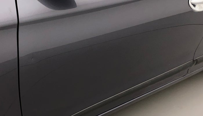 2020 Hyundai Elite i20 ASTA 1.2 (O), Petrol, Manual, 41,863 km, Front passenger door - Slightly dented