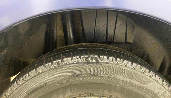 2018 Maruti Dzire VXI, Petrol, Manual, 68,893 km, Right Rear Tyre Tread