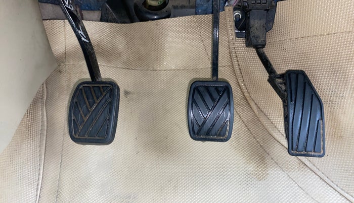 2018 Maruti Dzire VXI, Petrol, Manual, 68,893 km, Pedals