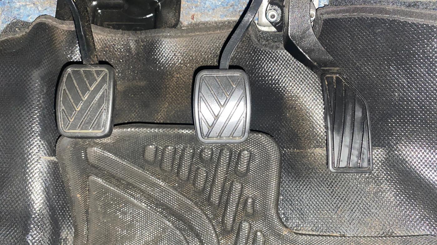 2023 Maruti BREZZA LXI, Petrol, Manual, 34,406 km, Pedals