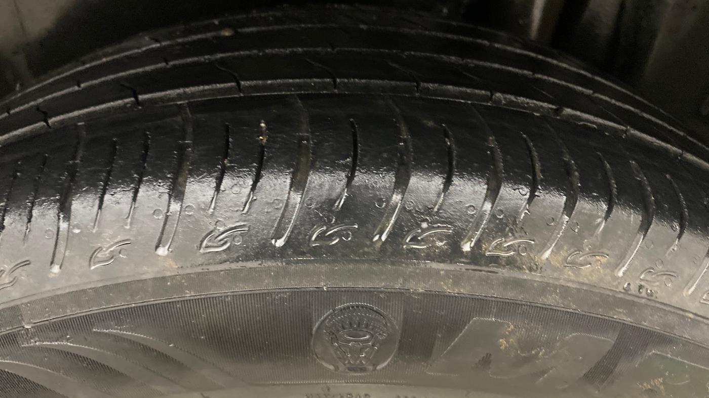 2023 Maruti BREZZA LXI, Petrol, Manual, 34,406 km, Left Rear Tyre Tread