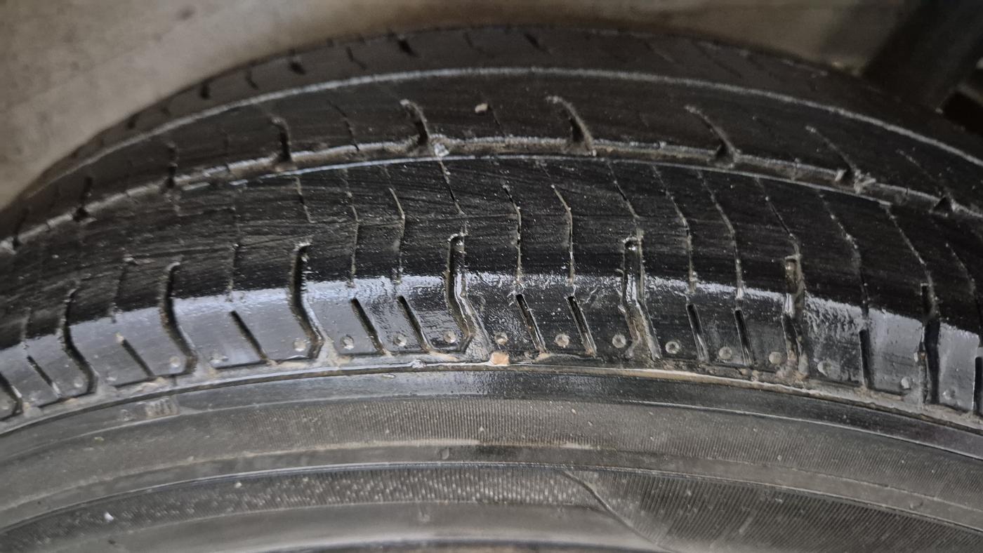 2014 Maruti Wagon R 1.0 LXI CNG, CNG, Manual, 74,132 km, Left Rear Tyre Tread
