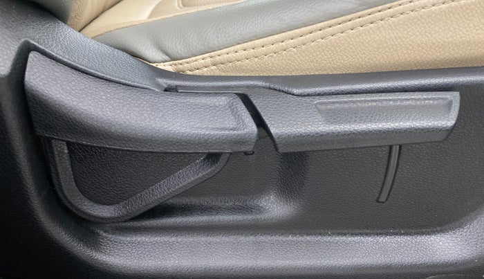 2024 KIA CARENS PRESTIGE 1.5 PETROL 7 STR, Petrol, Manual, 53,058 km, Driver Side Adjustment Panel