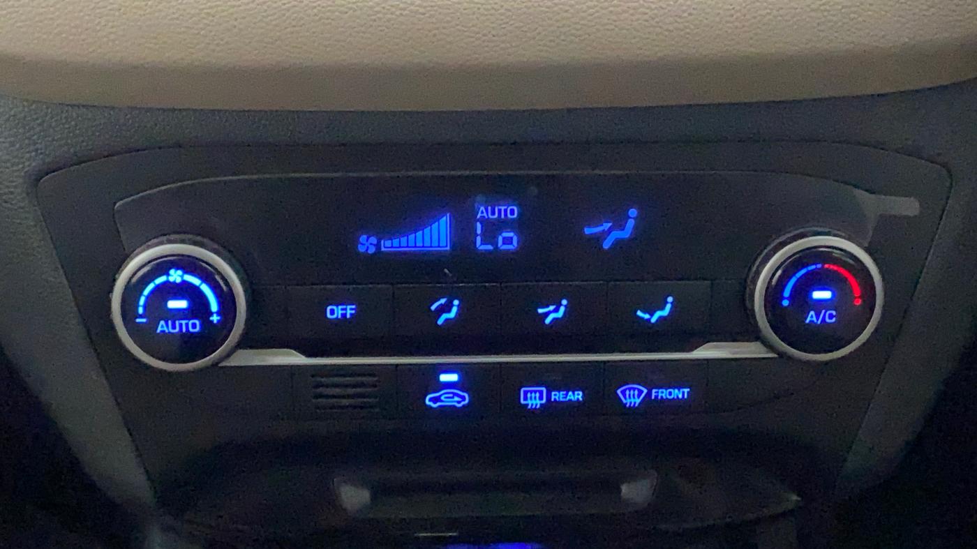 2019 Hyundai Elite i20 ASTA (O) CVT, Petrol, Automatic, 34,035 km, Automatic Climate Control