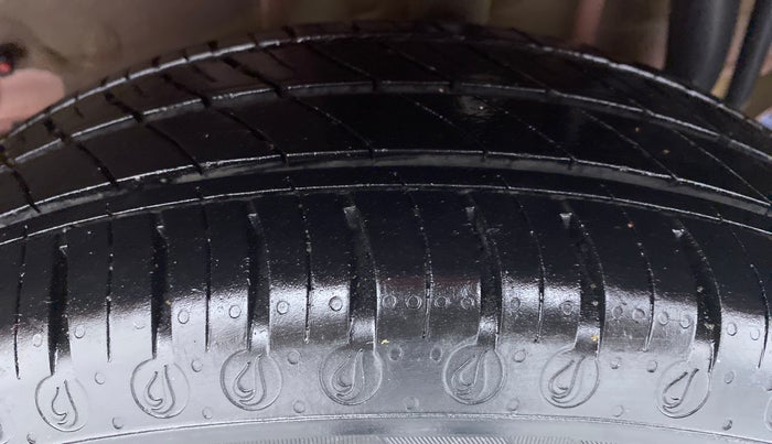 2021 Tata Tiago XE 1.2 REVOTRON, Petrol, Manual, 9,789 km, Left Rear Tyre Tread