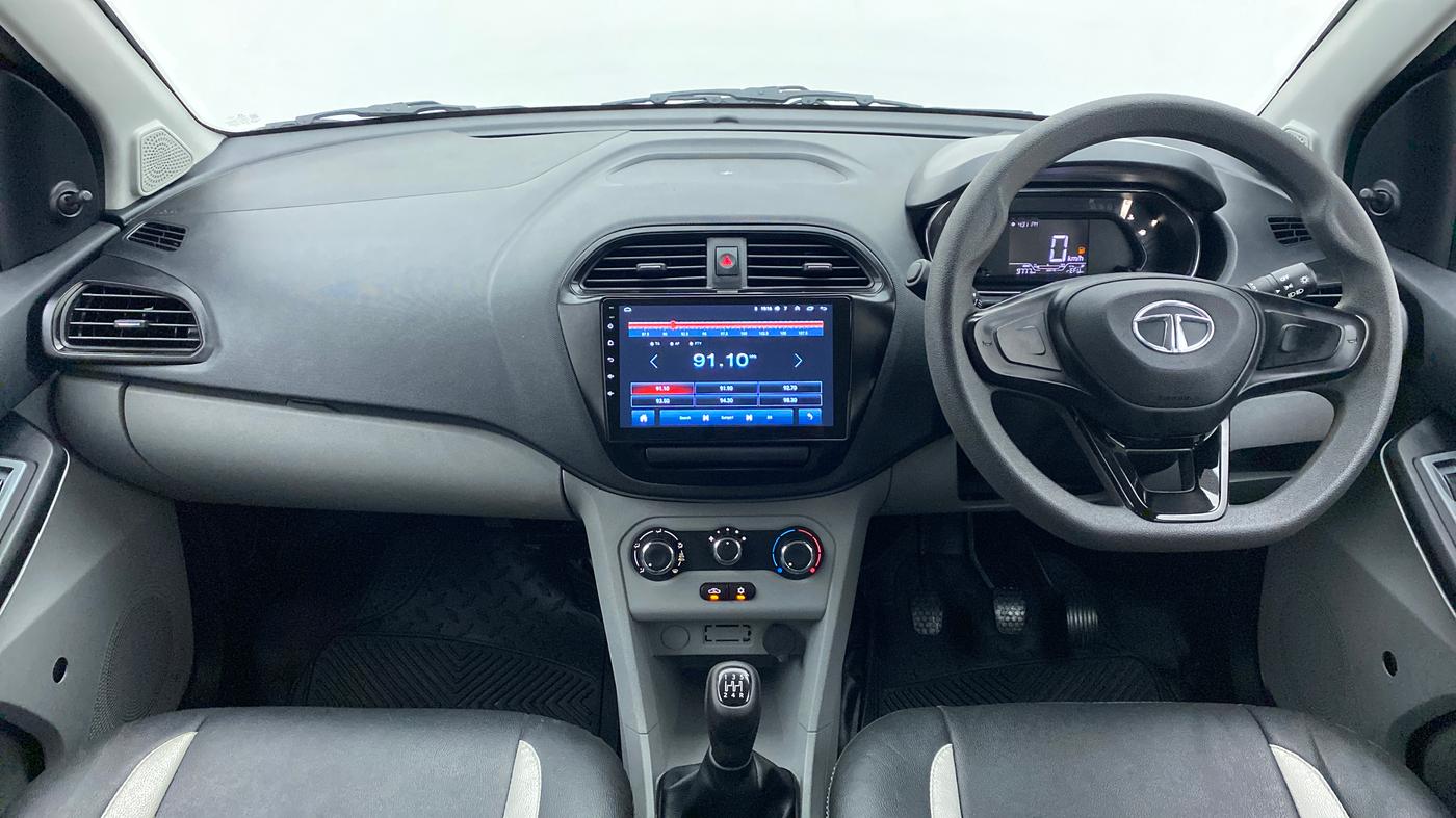 2021 Tata Tiago XE 1.2 REVOTRON, Petrol, Manual, 9,789 km, Dashboard