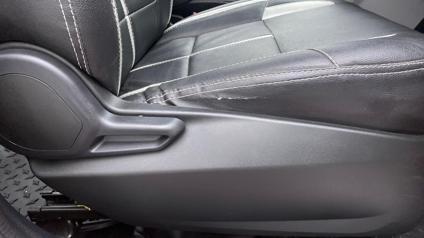 2021 Tata Tiago XE 1.2 REVOTRON, Petrol, Manual, 9,789 km, Driver Side Adjustment Panel