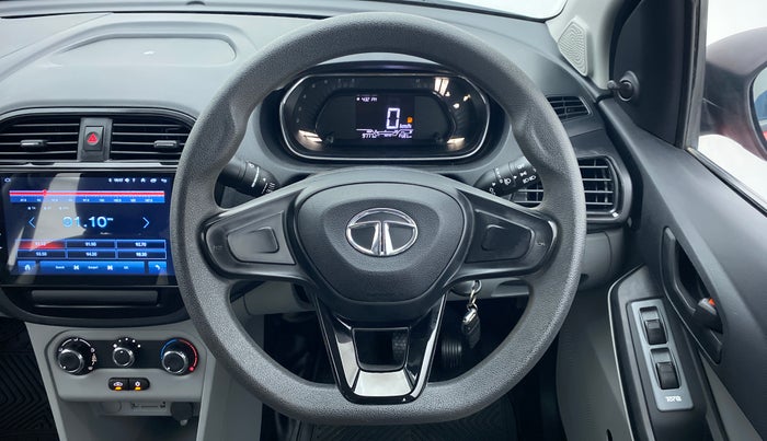 2021 Tata Tiago XE 1.2 REVOTRON, Petrol, Manual, 9,789 km, Steering Wheel Close Up