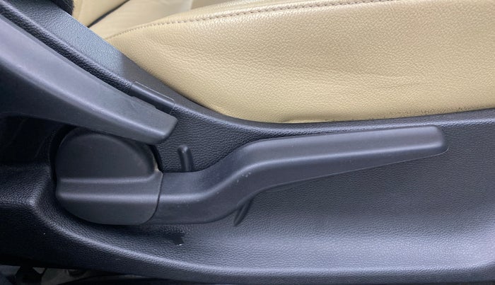 2022 Honda City 1.5L I-VTEC ZX CVT, Petrol, Automatic, 63,323 km, Driver Side Adjustment Panel