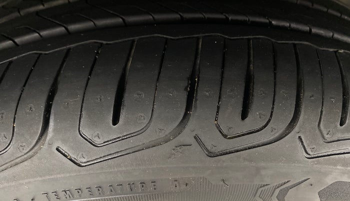 2022 Honda City 1.5L I-VTEC ZX CVT, Petrol, Automatic, 63,323 km, Left Rear Tyre Tread