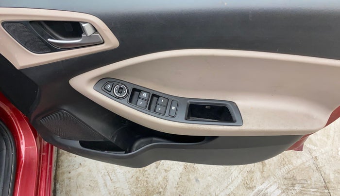 2018 Hyundai Elite i20 ASTA 1.2  CVT, Petrol, Automatic, 75,338 km, Driver Side Door Panels Control