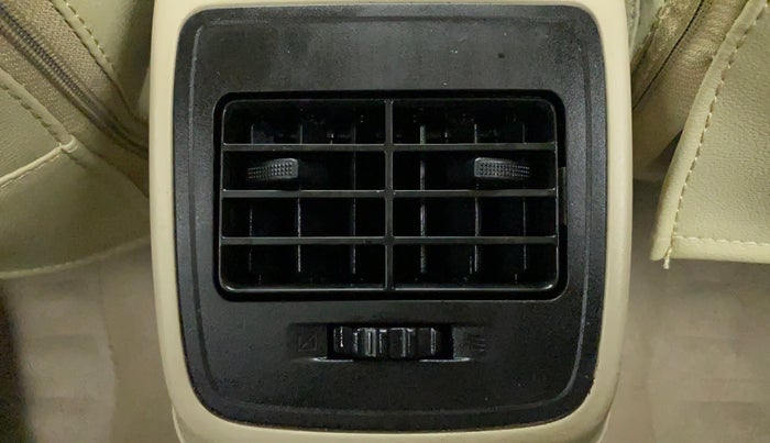 2017 Maruti Dzire VXI, Petrol, Manual, 55,255 km, Rear AC Vents