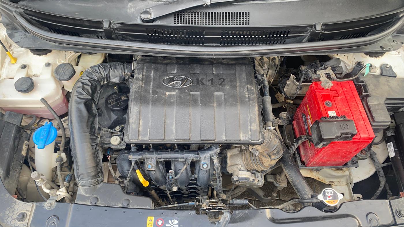 2023 Hyundai AURA SX 1.2, Petrol, Manual, 68,121 km, Engine View