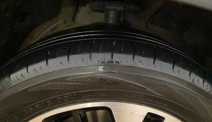 2021 MG HECTOR PLUS SHARP 2.0 DIESEL TURBO MT 6-STR, Diesel, Manual, 51,381 km, Right Front Tyre Tread