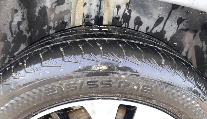 2021 MG HECTOR PLUS SHARP 2.0 DIESEL TURBO MT 6-STR, Diesel, Manual, 51,381 km, Right Rear Tyre Tread