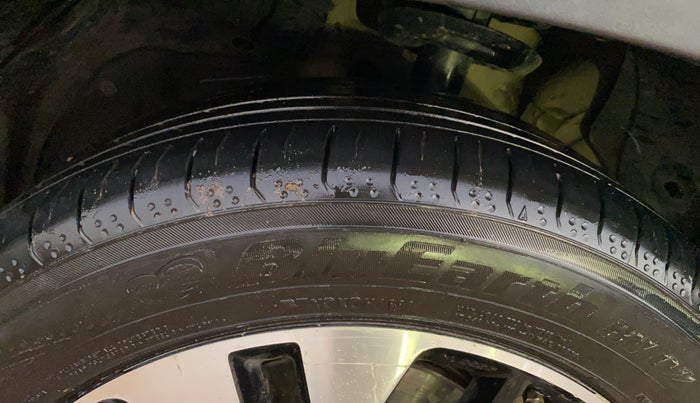 2021 MG HECTOR PLUS SHARP 2.0 DIESEL TURBO MT 6-STR, Diesel, Manual, 51,381 km, Left Front Tyre Tread