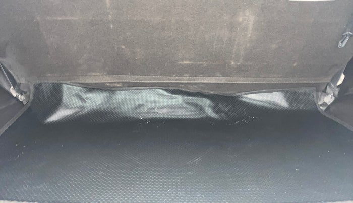 2014 Hyundai Santro Xing GL PLUS, Petrol, Manual, 68,471 km, Boot Inside