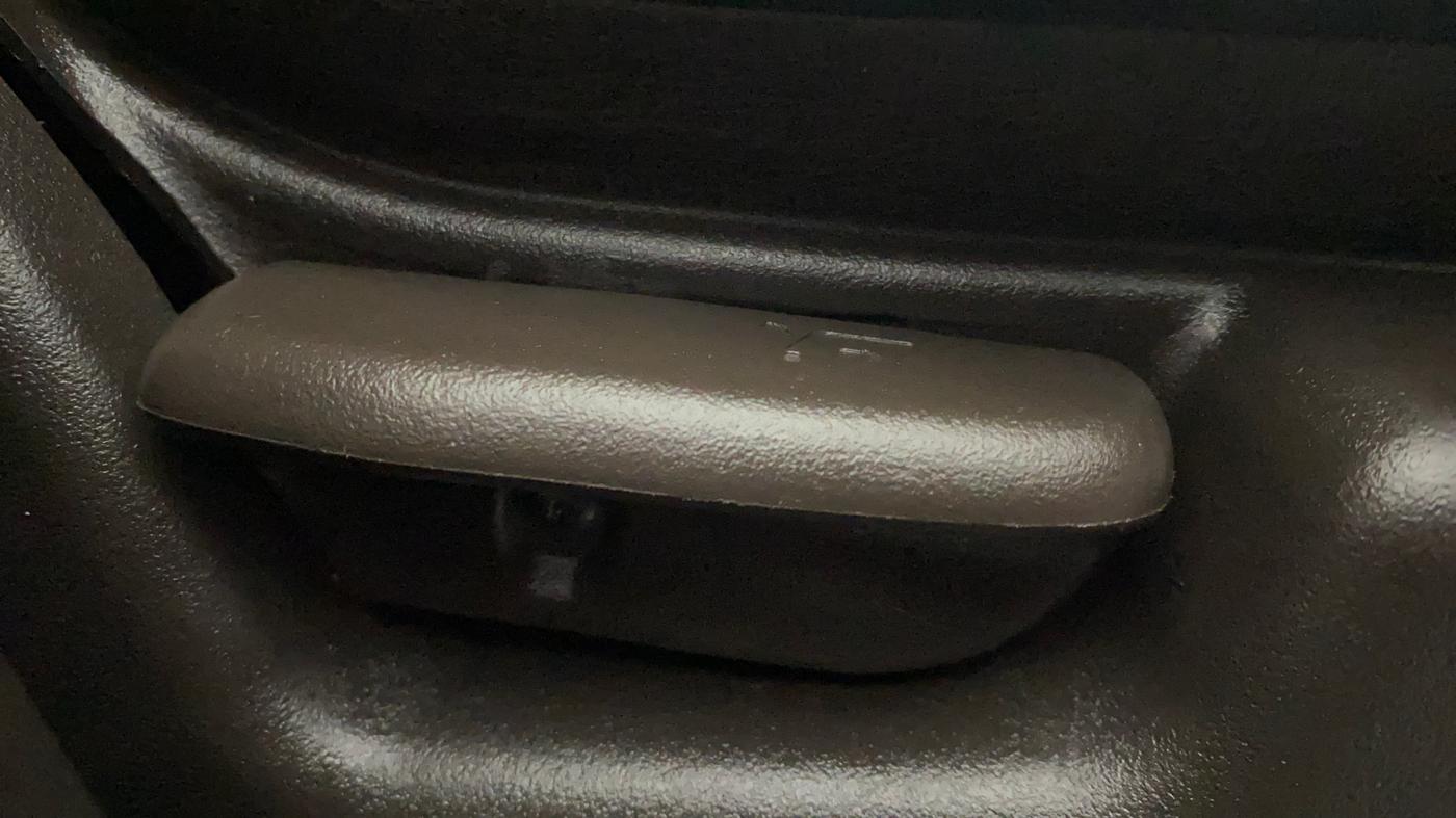 2014 Hyundai Santro Xing GL PLUS, Petrol, Manual, 68,471 km, Driver Side Adjustment Panel
