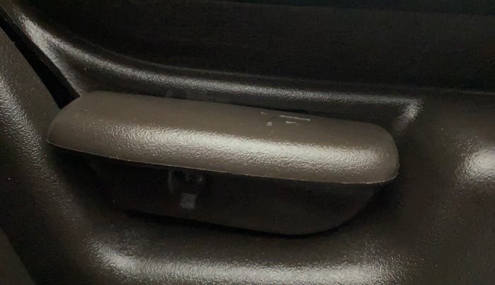 2014 Hyundai Santro Xing GL PLUS, Petrol, Manual, 68,471 km, Driver Side Adjustment Panel