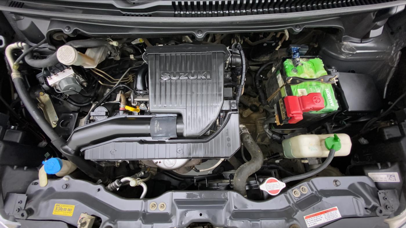 2017 Maruti Ertiga VXI ABS, Petrol, Manual, 68,104 km, Open Bonet