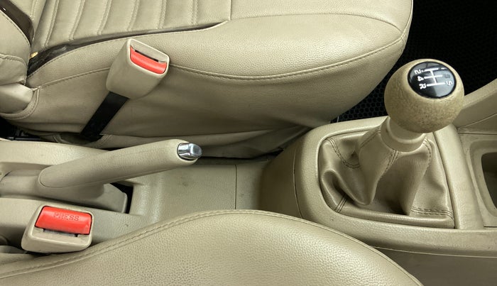 2017 Maruti Ertiga VXI ABS, Petrol, Manual, 68,104 km, Gear Lever