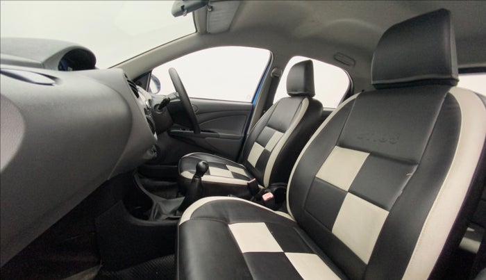 2013 Toyota Etios Liva G, Petrol, Manual, 51,778 km, Right Side Front Door Cabin