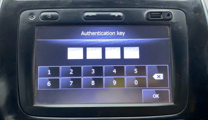 2015 Renault Kwid RXT, Petrol, Manual, 33,693 km, Infotainment System