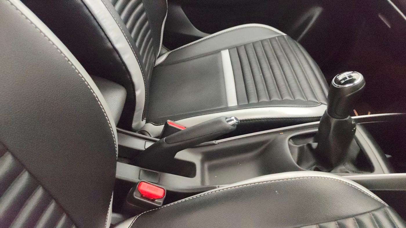 2021 Maruti Baleno ZETA PETROL 1.2, Petrol, Manual, 23,616 km, Gear Lever
