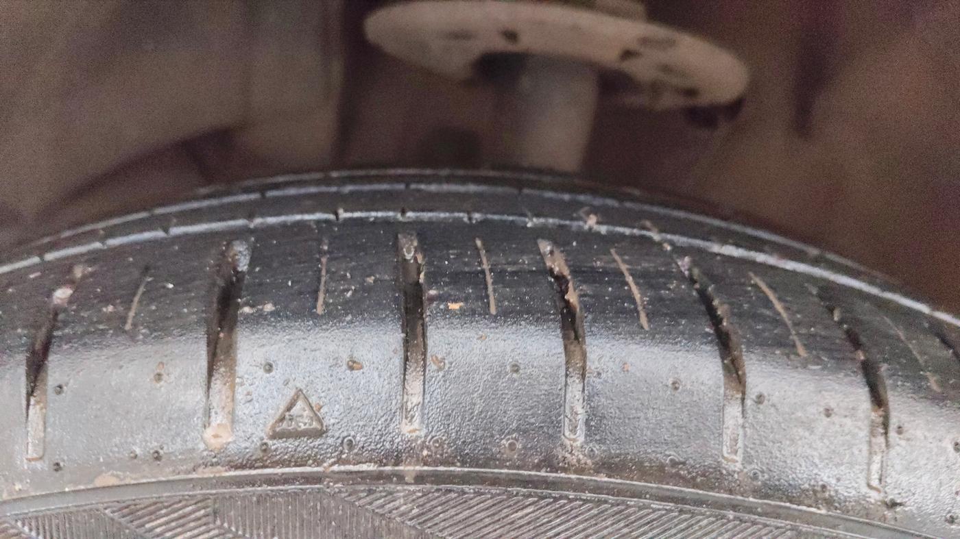 2021 Maruti Baleno ZETA PETROL 1.2, Petrol, Manual, 23,616 km, Left Front Tyre Tread