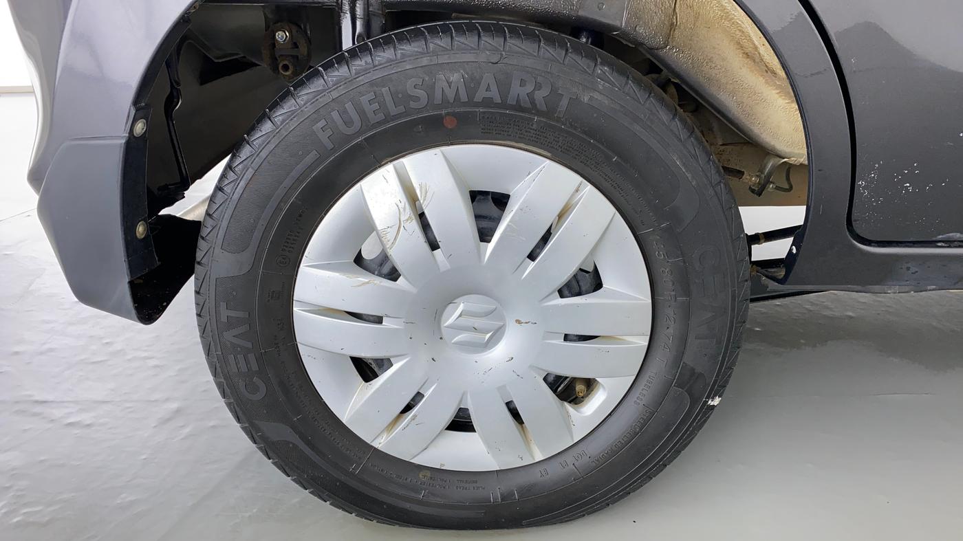 2021 Maruti Alto LXI CNG, CNG, Manual, 30,310 km, Right Rear Wheel