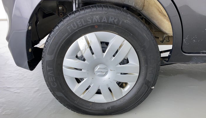 2021 Maruti Alto LXI CNG, CNG, Manual, 30,310 km, Right Rear Wheel