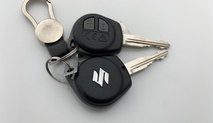 2024 Maruti Baleno SIGMA PETROL 1.2, Petrol, Manual, 8,455 km, Key Close Up