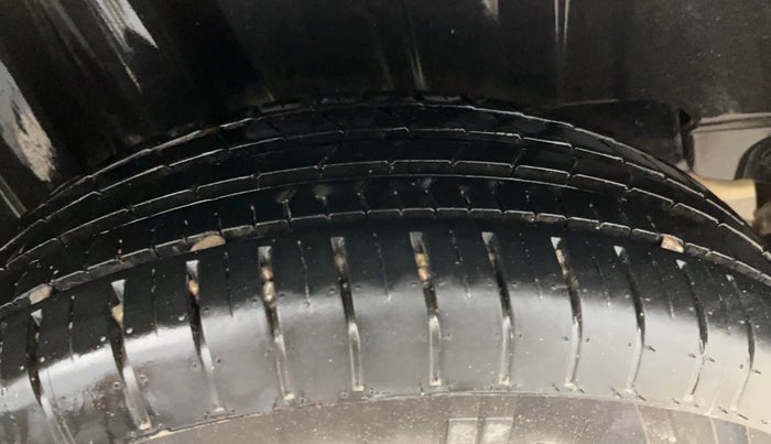 2024 Maruti Baleno SIGMA PETROL 1.2, Petrol, Manual, 8,455 km, Right Rear Tyre Tread