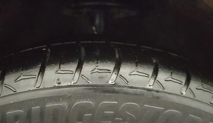 2018 Maruti Baleno ALPHA CVT PETROL 1.2, Petrol, Automatic, 80,698 km, Right Front Tyre Tread