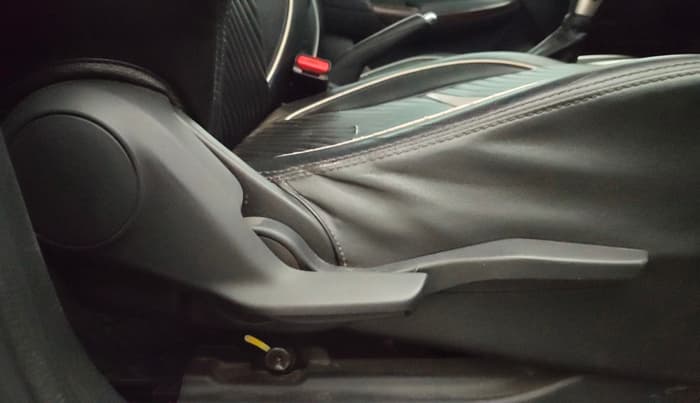 2018 Maruti Baleno ALPHA CVT PETROL 1.2, Petrol, Automatic, 80,698 km, Driver Side Adjustment Panel