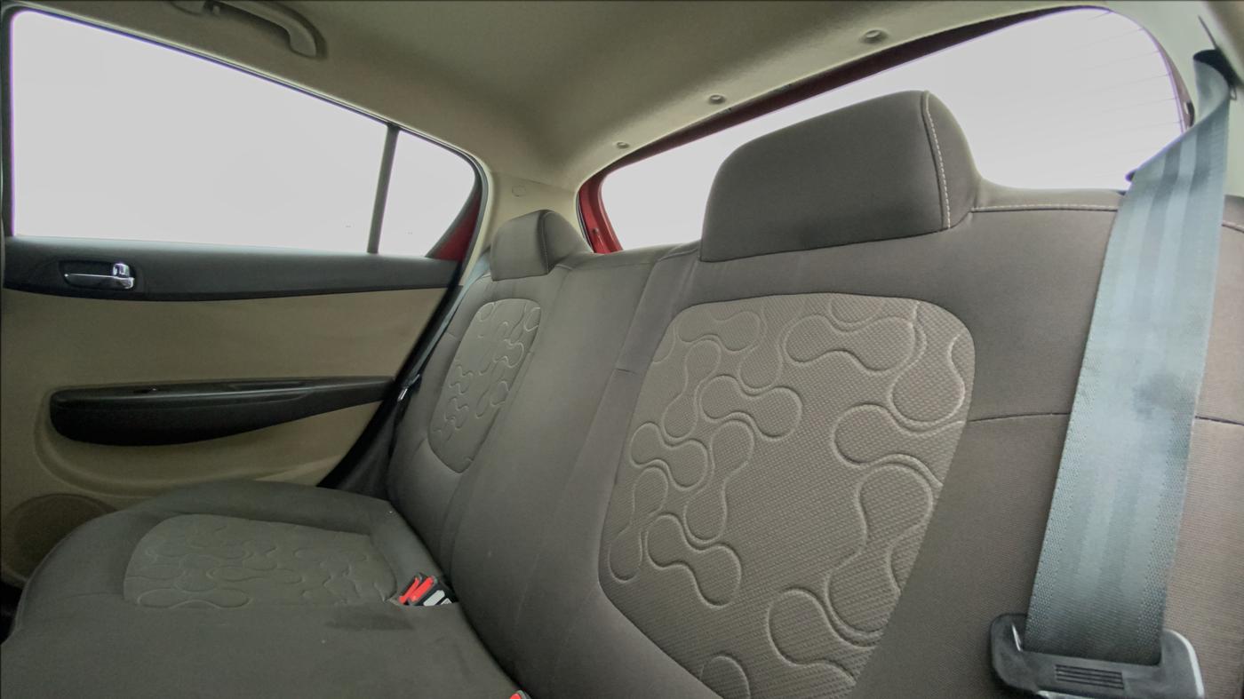 2011 Hyundai i20 MAGNA O 1.2, Petrol, Manual, 46,091 km, Right Side Rear Door Cabin