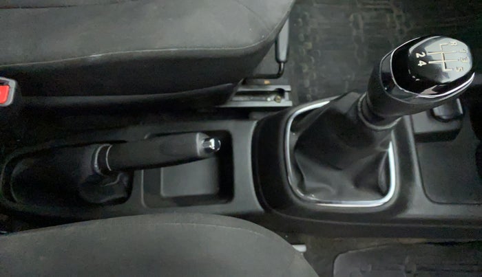 2019 Renault Kwid RXT Opt, Petrol, Manual, 8,638 km, Gear Lever