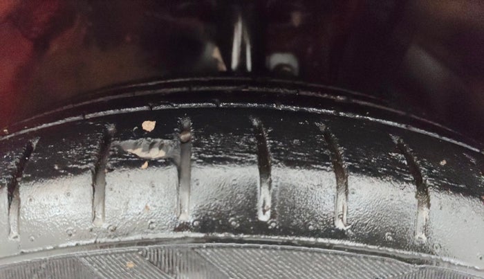 2021 Maruti Baleno ZETA PETROL 1.2, Petrol, Manual, 62,732 km, Right Front Tyre Tread