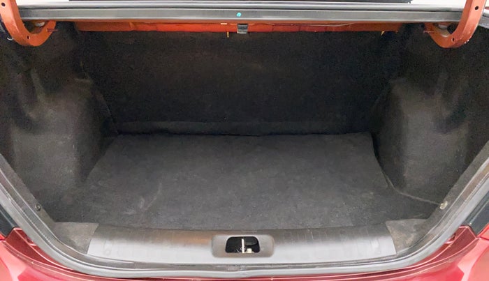 2015 Maruti Swift Dzire ZXI, Petrol, Manual, 32,905 km, Boot Inside