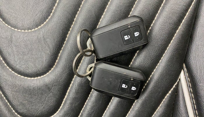 2019 Maruti Baleno ZETA PETROL 1.2, Petrol, Manual, 63,447 km, Key Close Up