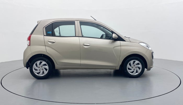 2019 Hyundai NEW SANTRO 1.1 SPORTZ MT CNG, CNG, Manual, 31,834 km, Right Side View