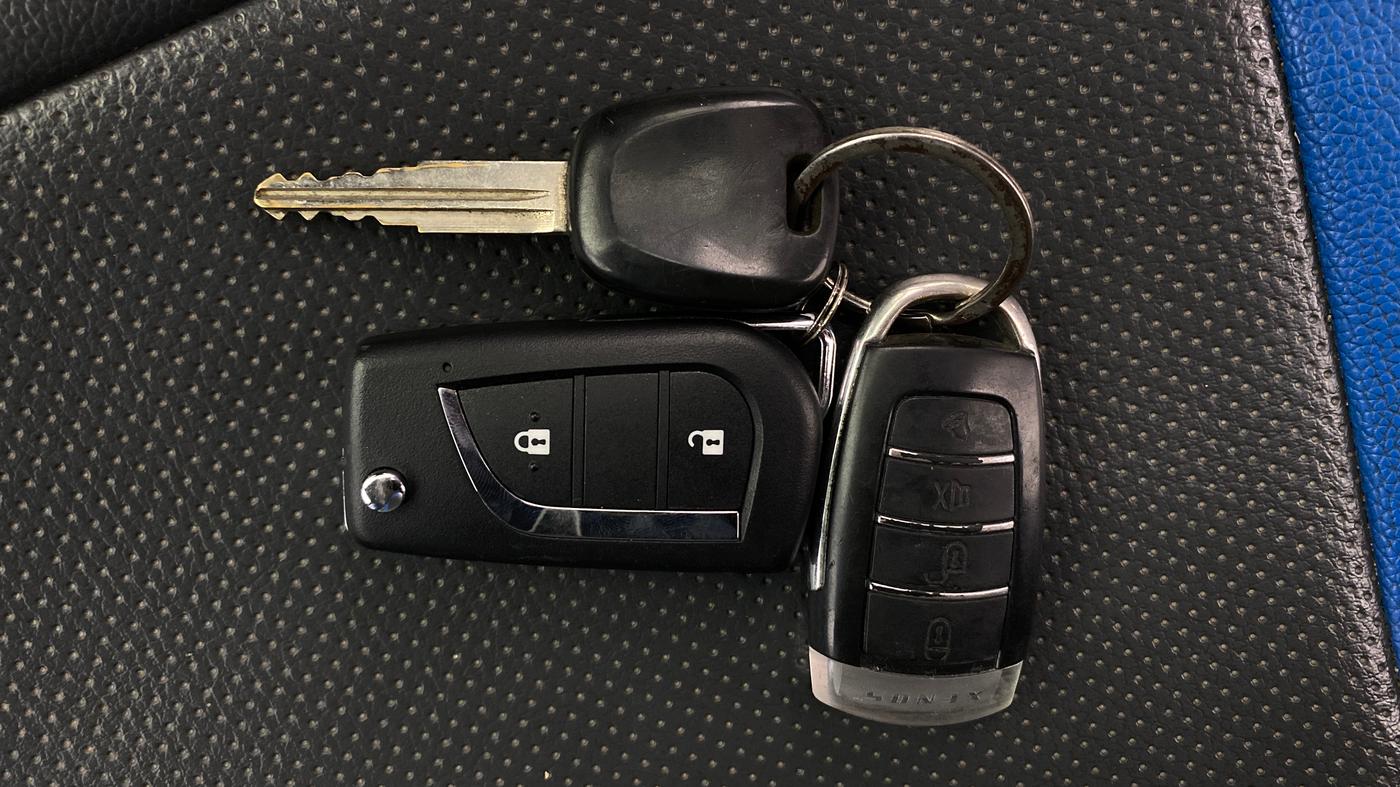 2014 Maruti Alto 800 LXI, Petrol, Manual, 38,196 km, Key Close Up