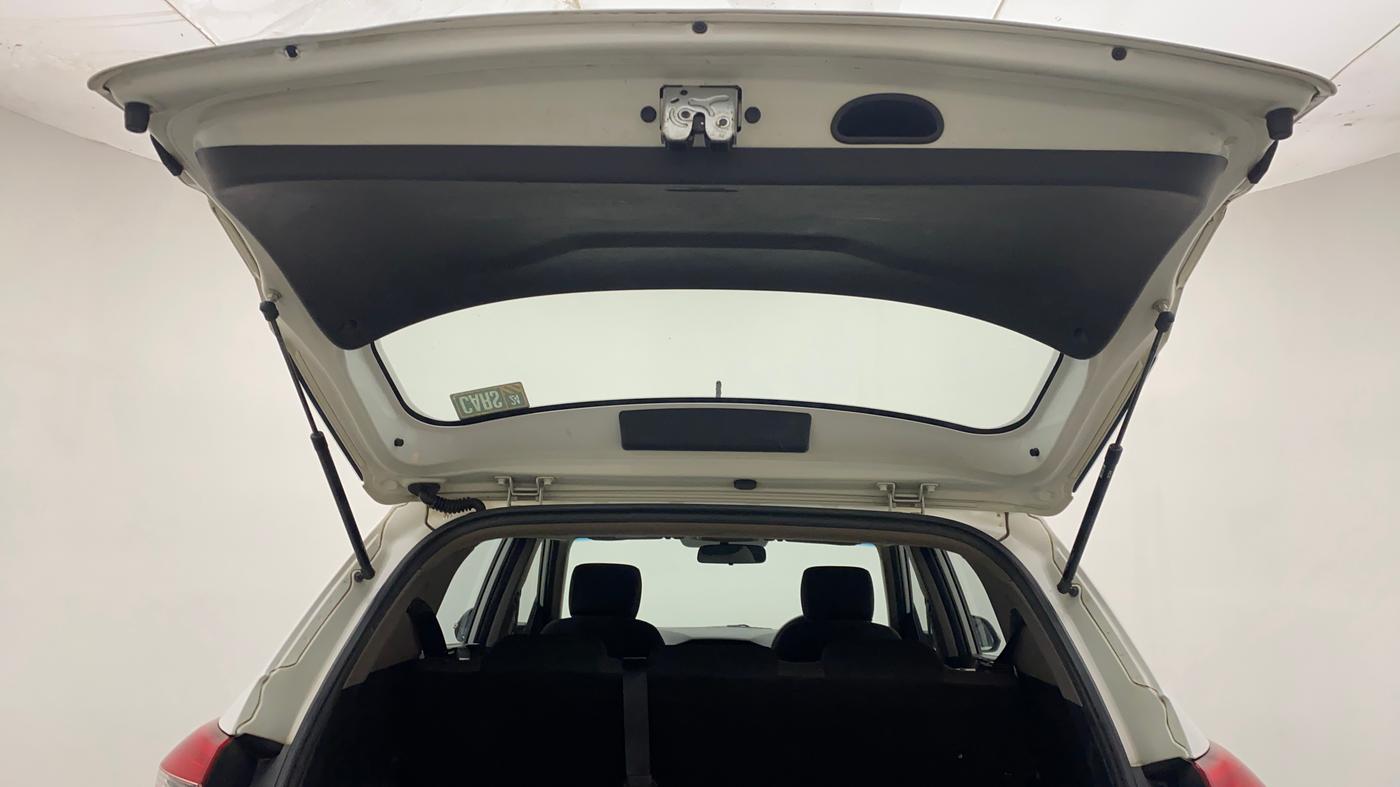 2017 Hyundai Creta E PLUS 1.6 PETROL, Petrol, Manual, 85,391 km, Boot Door Open