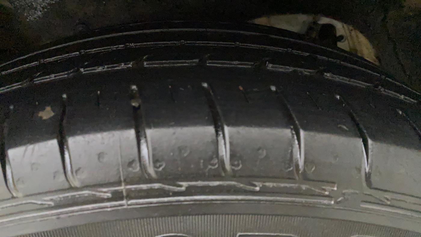 2017 Hyundai Creta E PLUS 1.6 PETROL, Petrol, Manual, 85,391 km, Left Front Tyre Tread