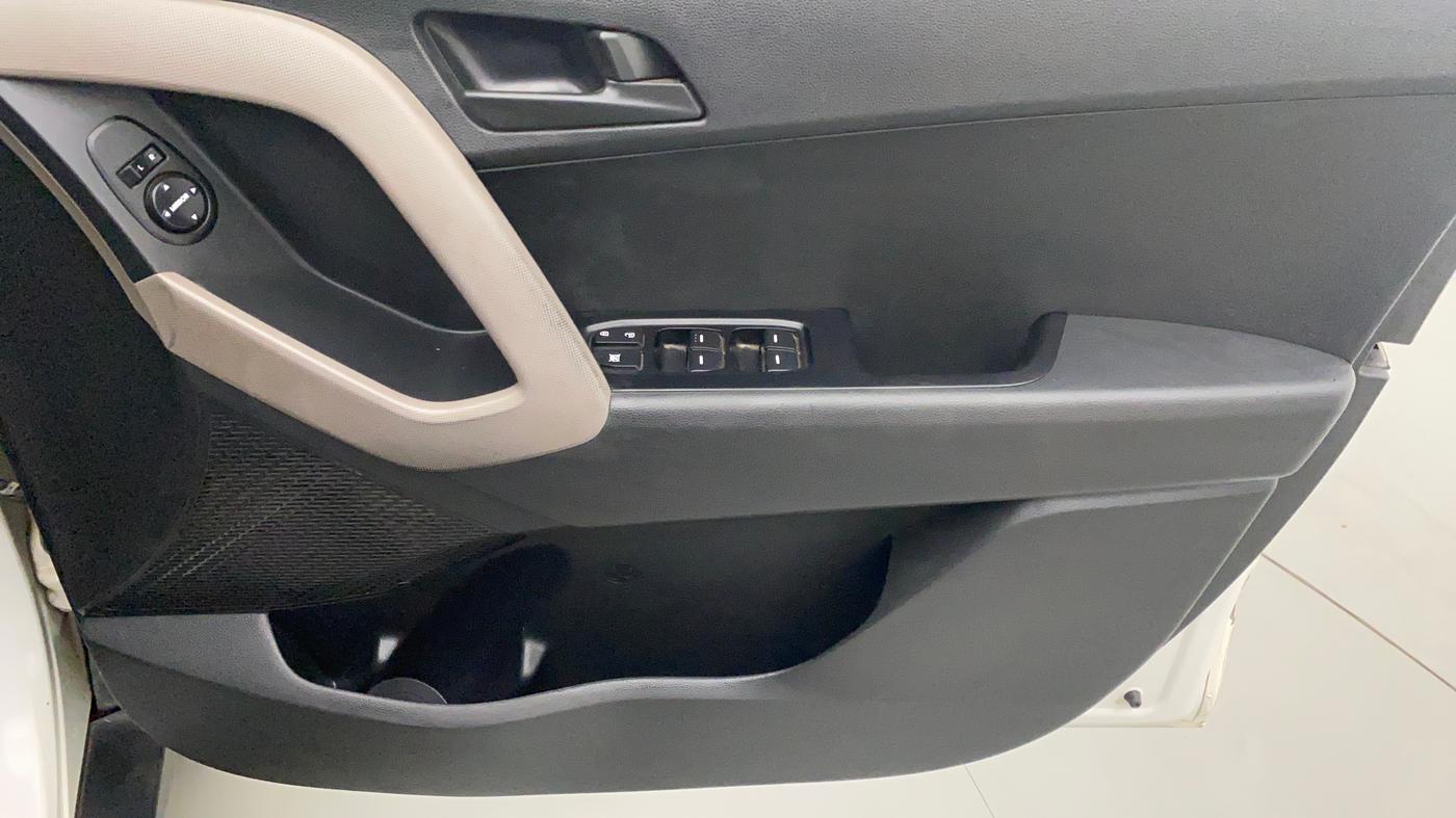 2017 Hyundai Creta E PLUS 1.6 PETROL, Petrol, Manual, 85,391 km, Driver Side Door Panels Control