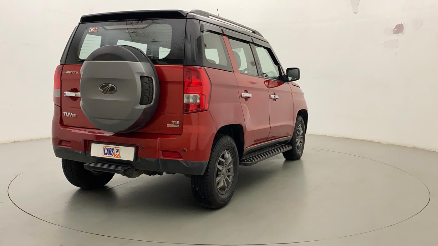 2018 Mahindra TUV300 T10 AMT DUAL TONE, Diesel, Automatic, 56,659 km, Right Back Diagonal