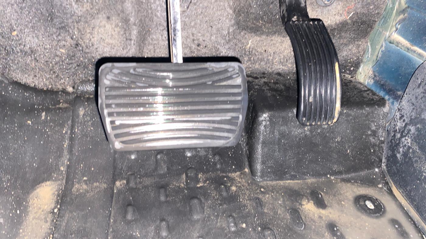 2022 Mahindra Thar LX PETROL HT 4WD AT, Petrol, Automatic, 51,615 km, Pedals