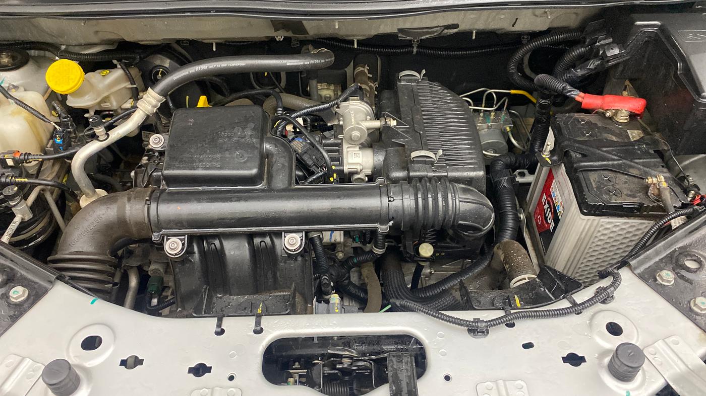 2023 Nissan MAGNITE XE, Petrol, Manual, 23,597 km, Engine View