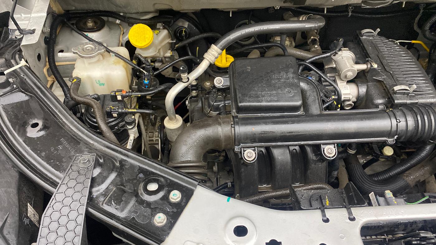 2023 Nissan MAGNITE XE, Petrol, Manual, 23,597 km, Engine View - Right